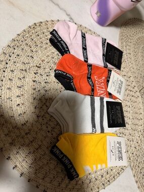 4pack PINK Victoria's Secret Men’s Low-Cut Sock Yellow, White, Orange, Pink